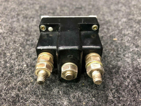 Piper MS25072-22 Alt 8784K6 Piper PA-31T Switch Assy Volts 28