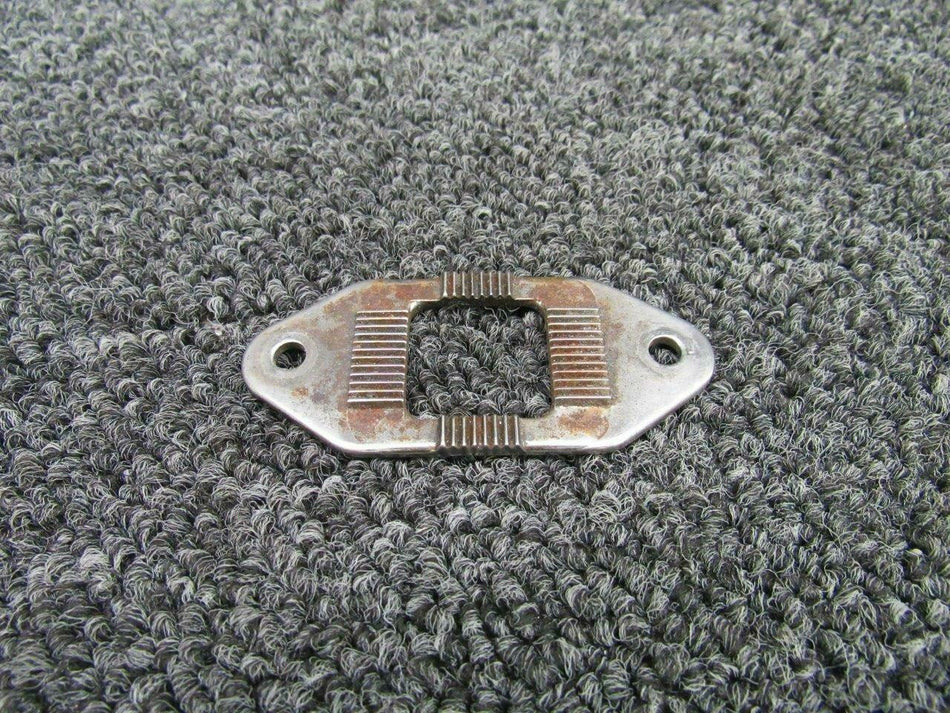 Cessna 5111626-1 Alt 5111532-2 Cessna 421B Cabin Door Receptacle Lock