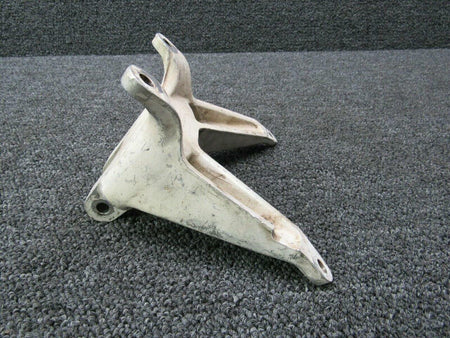 Cessna 2443001-1 Use 2443001-3 Cessna 172RG Actuator Attach Fitting
