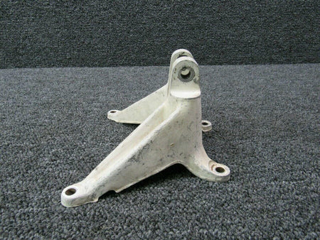 Cessna 2443001-1 Use 2443001-3 Cessna 172RG Actuator Attach Fitting