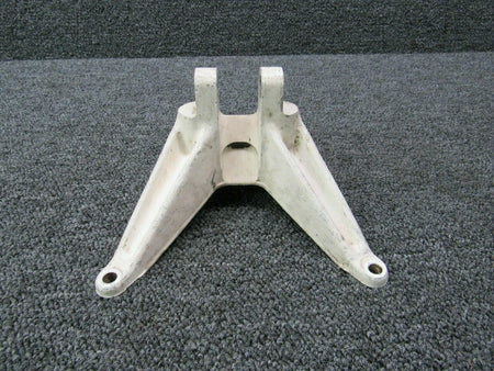 Cessna 2443001-1 Use 2443001-3 Cessna 172RG Actuator Attach Fitting