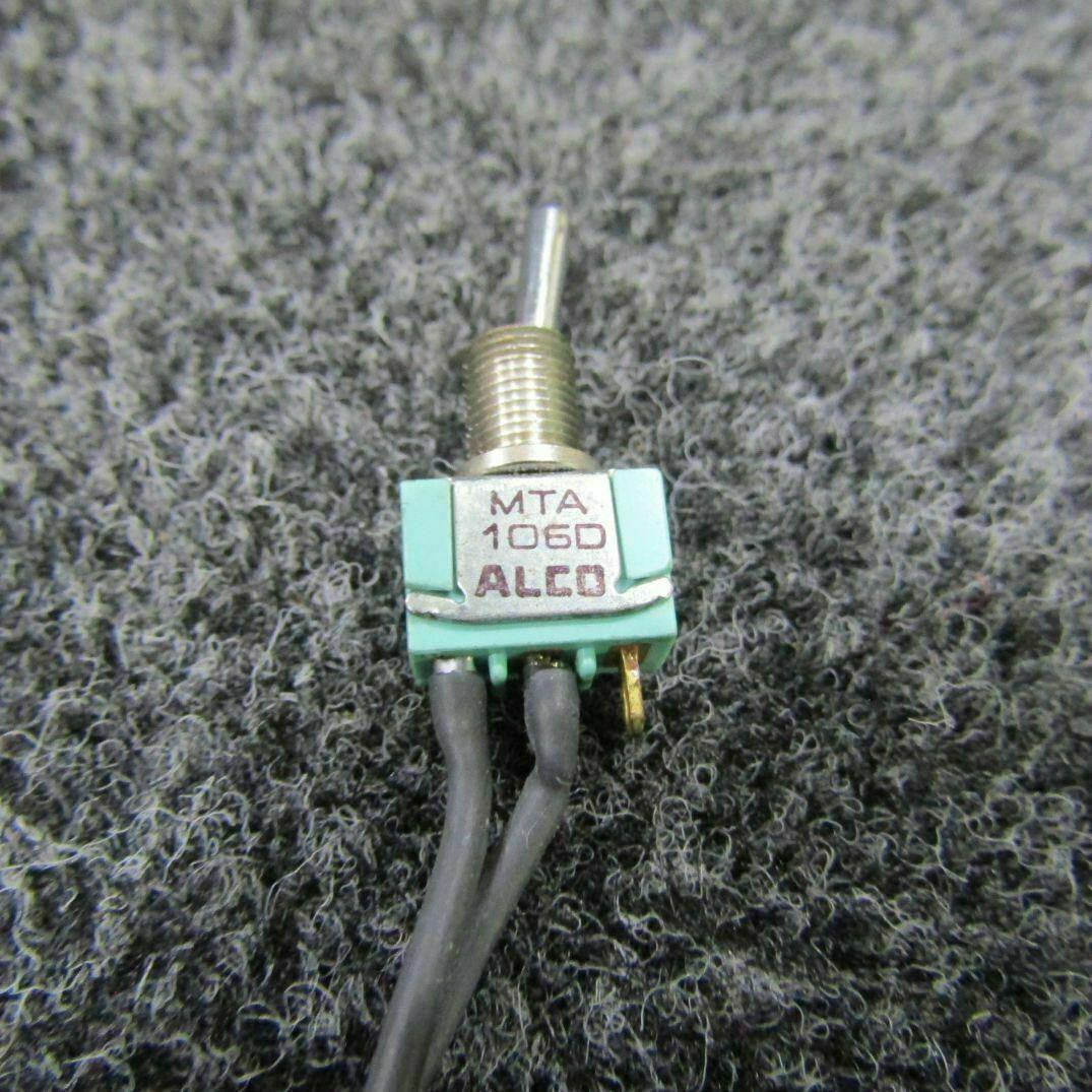 Piper MTA-106D Piper PA-31T Toggle Switch Assembly Set of 3 C20