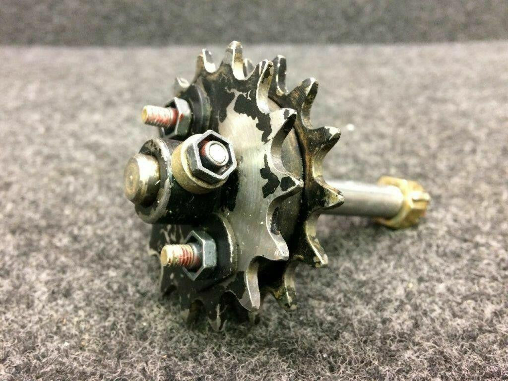 Piper 62778-000/ 63404-000 Piper PA-28-236 Sprocket Control Column Center