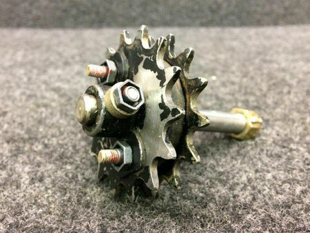 Piper 62778-000/ 63404-000 Piper PA-28-236 Sprocket Control Column Center