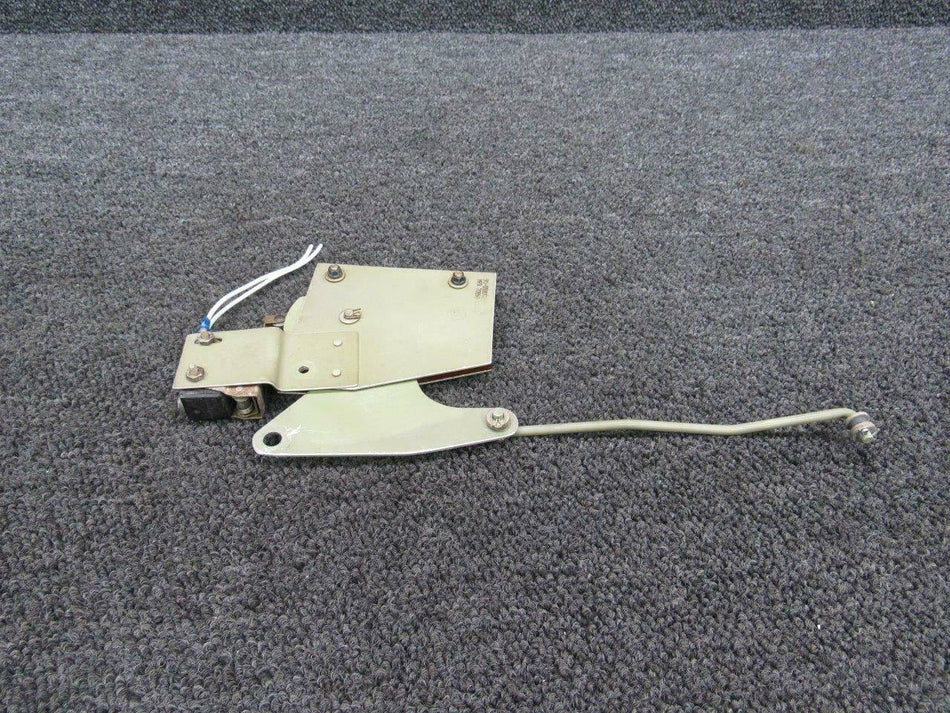 95-550002-31, MS25026-1 Beechcraft 58 Heat Control Bellcrank, Switch, & Link