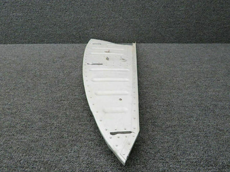 Cessna 2413080-2 Cessna 172RG Panel Tunnel Wall RH Keel
