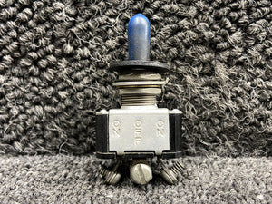 MS35058-21 (Alt: 8800K16) Cutler-Hammer Toggle Switch