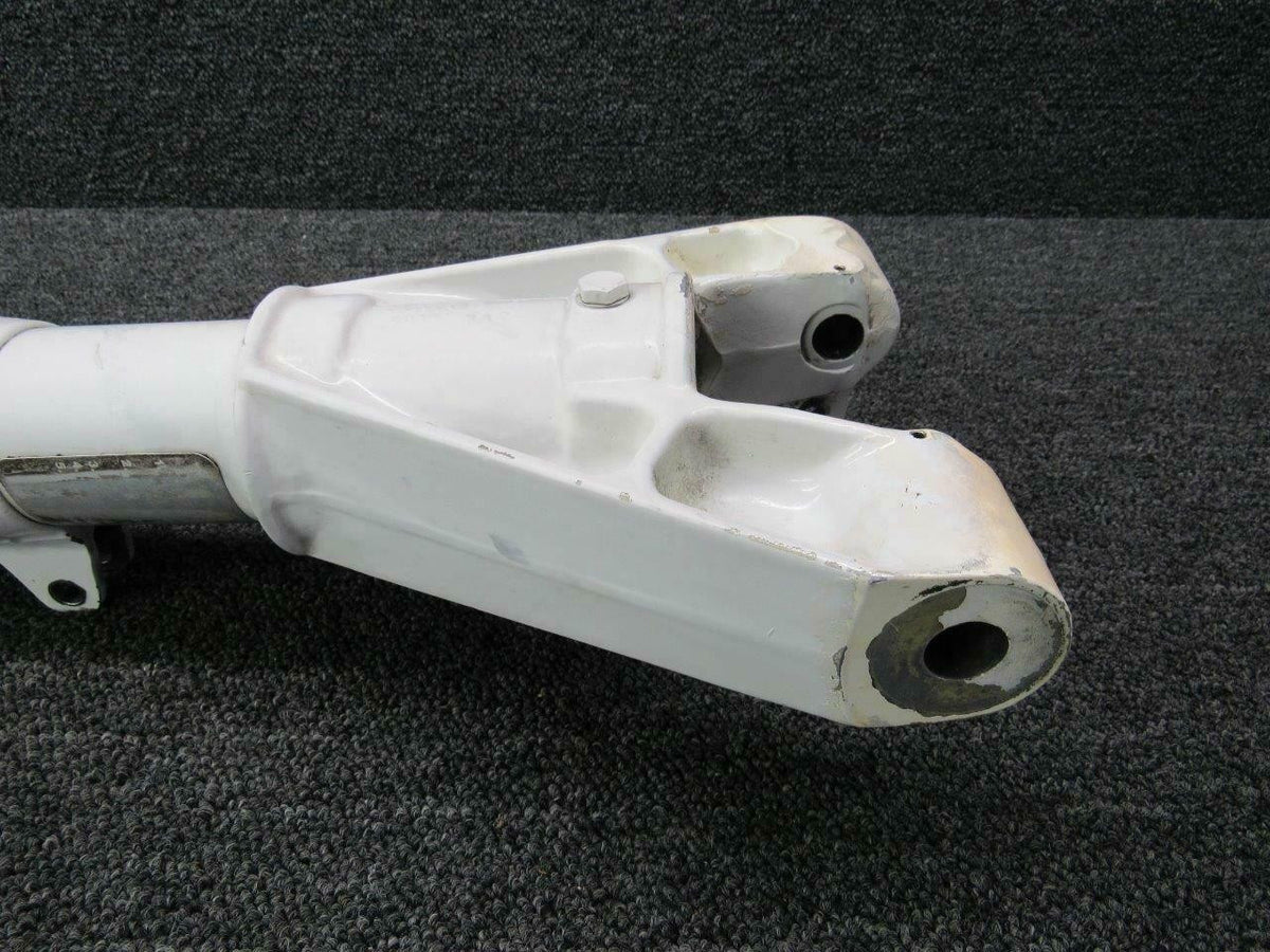 Cessna 5194001-14 Cessna 421B Main Gear Strut Assy RH