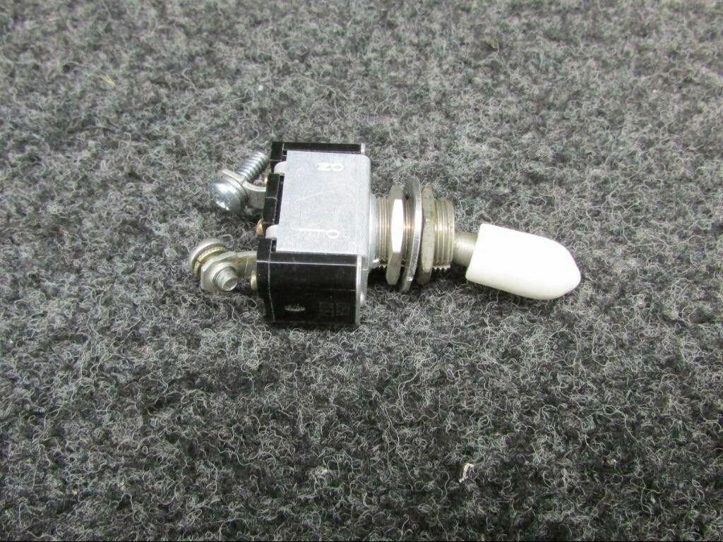 MS35058-22 (USE: 8801K22) Cutler-Hammer Toggle Switch Assembly BAS Part Sales | Airplane Parts