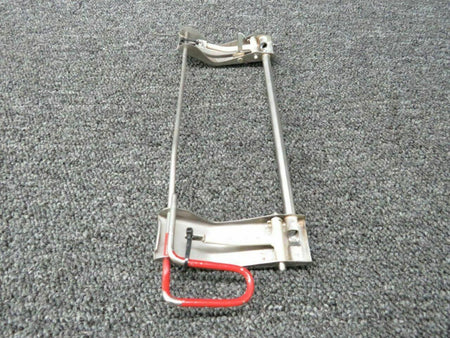 Beechcraft 35-415312-4 / 35-410316-4 Beech A36 Handle and Pin Window Latch RH