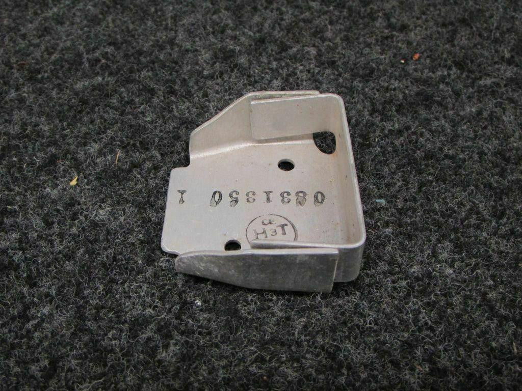 Cessna 0831350-1 Cessna Bracket Assembly SA