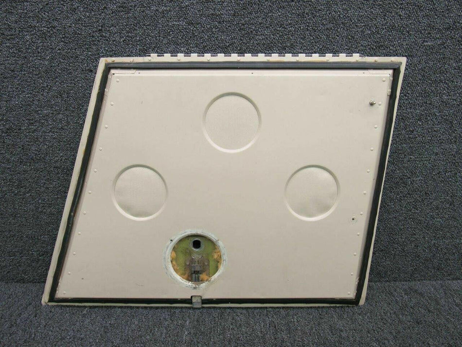 Piper 66793-010 Use 66793-800 Piper PA28R-200 Baggage Door Assy