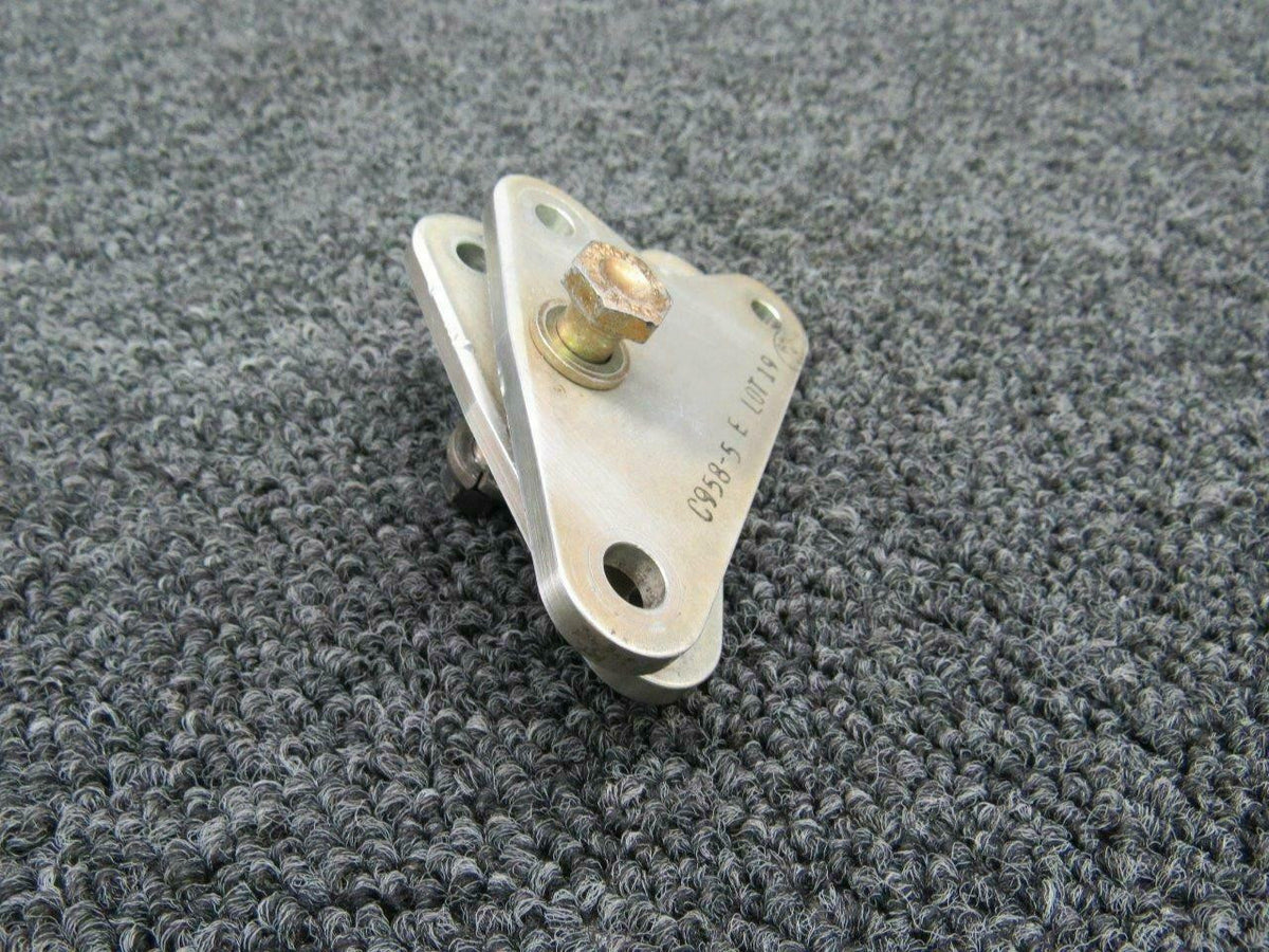 Robinson C958-5 Robinson R44 Main Rotor Control Bellcrank