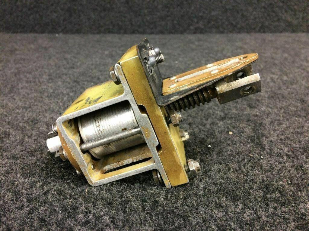 Piper 51288-007 Piper PA-31T Cheyenne Screw Assy Elevator Trim Tab RH