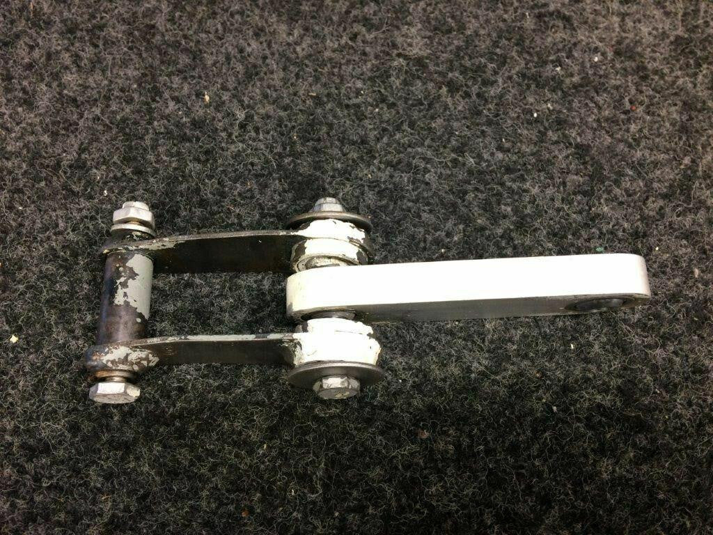 Piper 48807-002 / 48808-002 Piper PA-31T Cheyenne Link Assy Aileron Tab Control