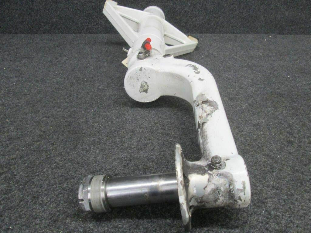 Piper 45504-008 Piper PA-31T Cheyenne Strut Assy Main Gear LH