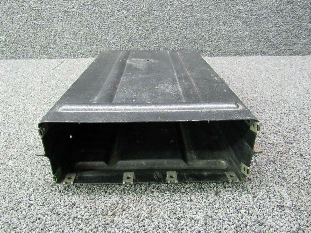 Cessna 0413375-10 Use 0413375-18-279 Cessna 150B Map Case Assy