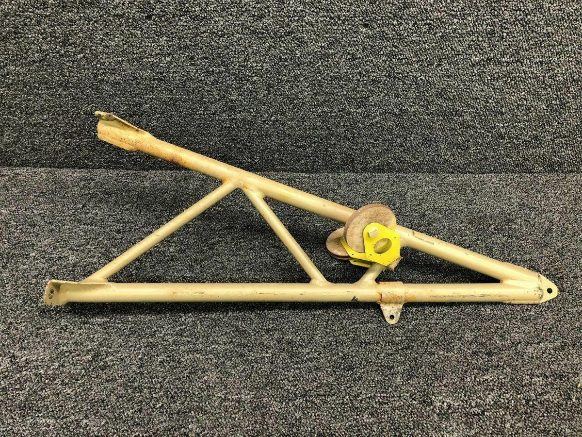 Piper 22697-000 Piper PA24-250 Support Assy Main Spar Center