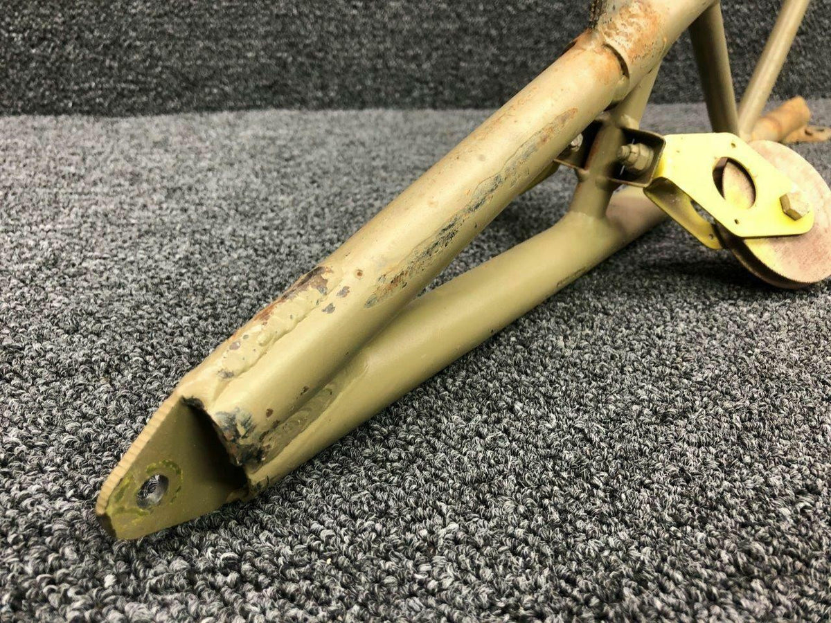 Piper 22697-000 Piper PA24-250 Support Assy Main Spar Center