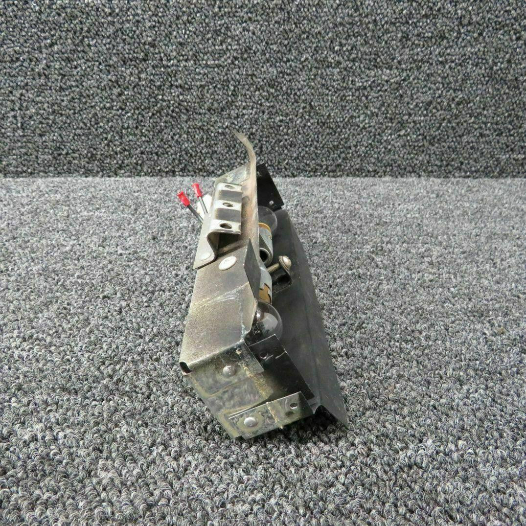 Cessna 0711777-8 Cessna 210N Housing Overhead Panel Light Volts 28