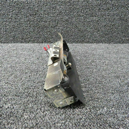 Cessna 0711777-8 Cessna 210N Housing Overhead Panel Light Volts 28