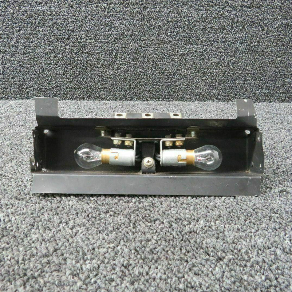 Cessna 0711777-8 Cessna 210N Housing Overhead Panel Light Volts 28