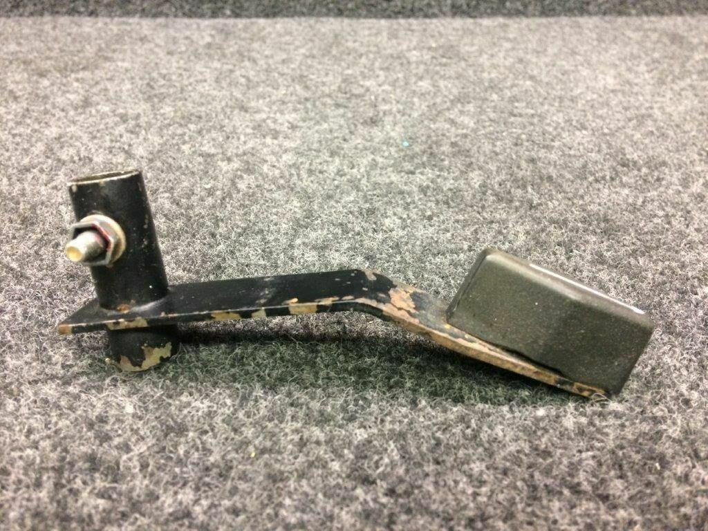 Piper 69088-005 Piper PA-32R-301 Lever Assy Fuel Selector Control