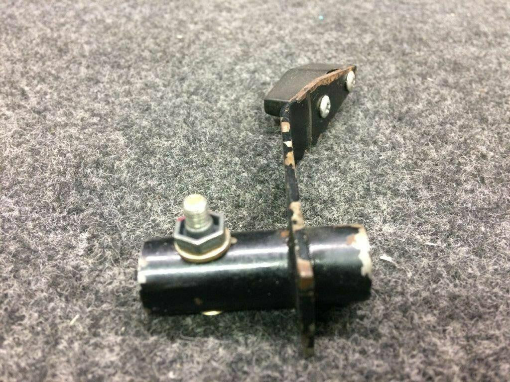 Piper 69088-005 Piper PA-32R-301 Lever Assy Fuel Selector Control