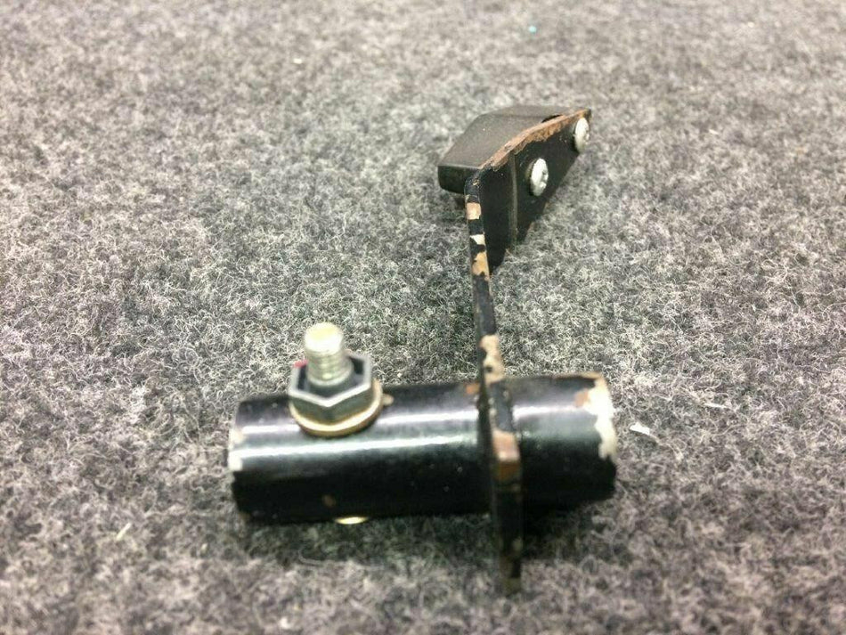 Piper 69088-005 Piper PA-32R-301 Lever Assy Fuel Selector Control