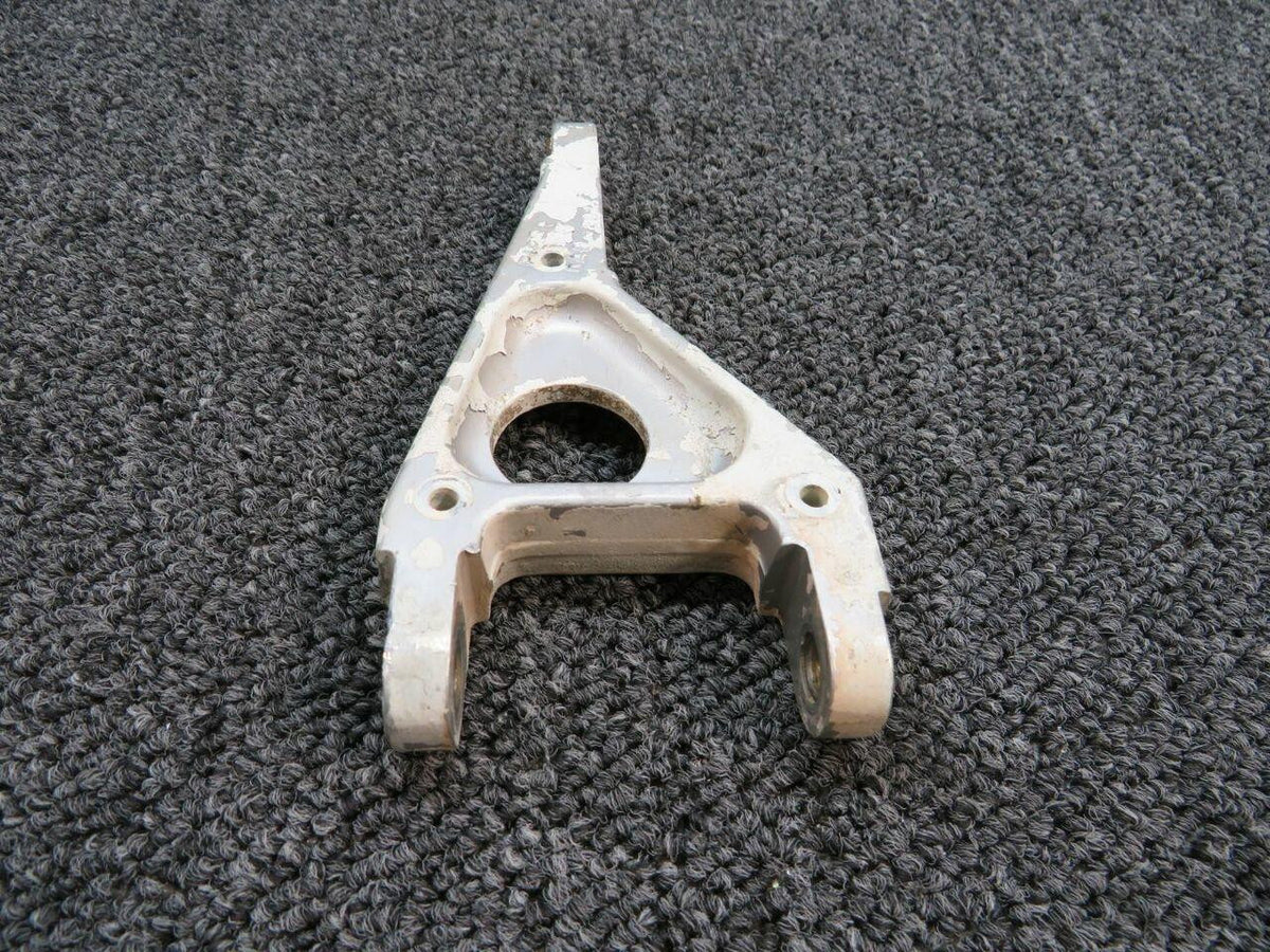 Piper 45318-004 Piper PA-31T Link Assembly Nose Gear Torque Upper