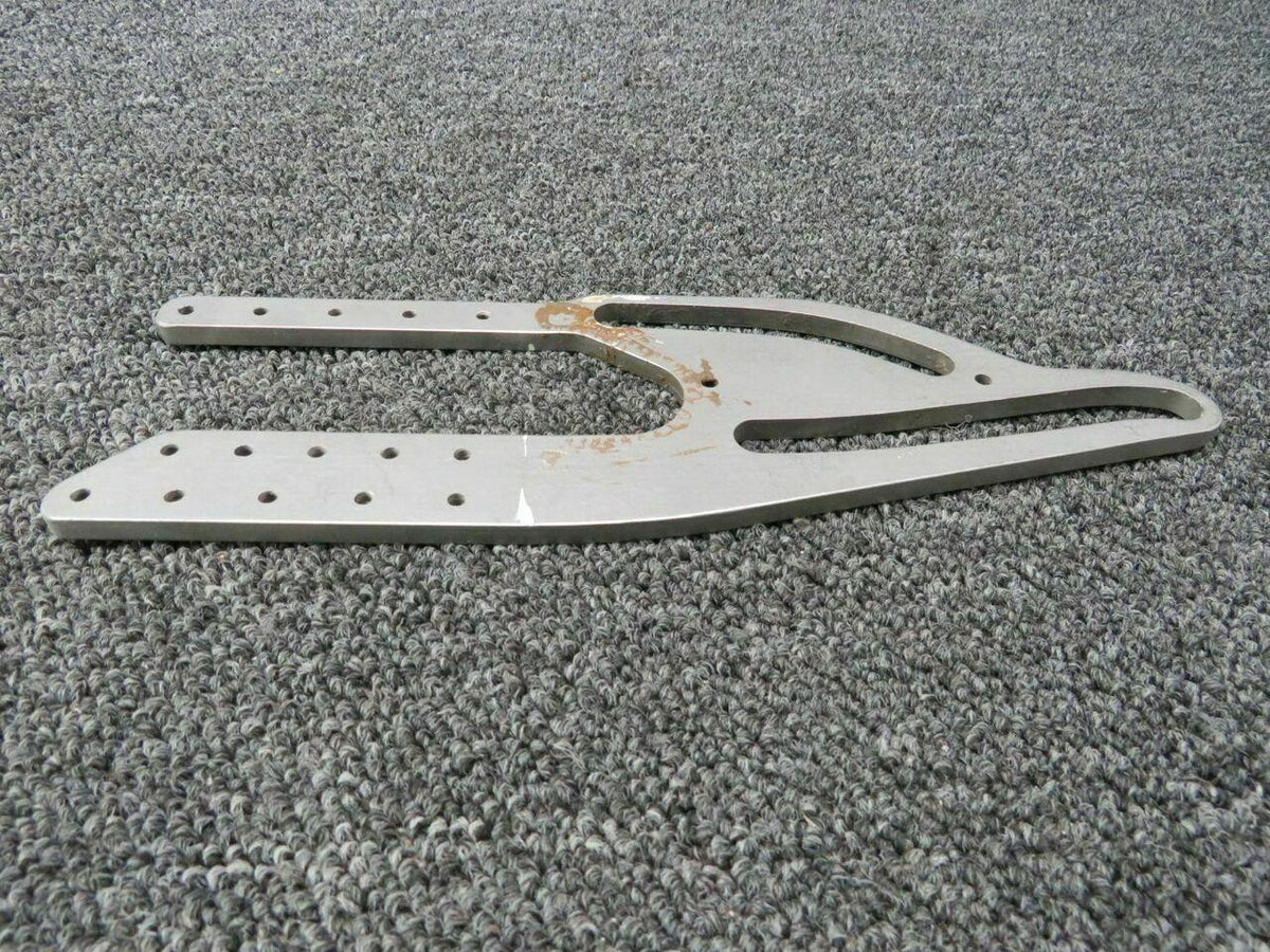 Piper PA46-350 Flap Track RH STA 93.00P/N 83558-003