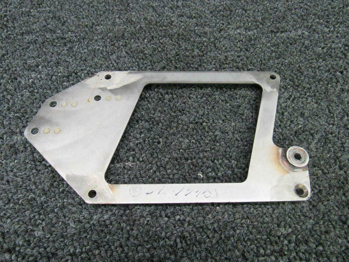 Piper 89661-021 Piper PA46-350P Plate Assy Bleed Air Valve