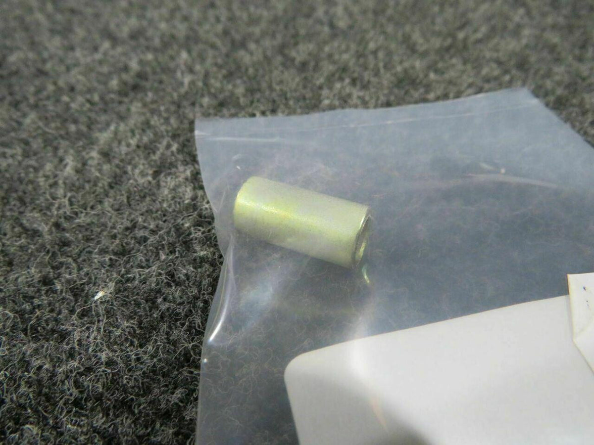 Piper 42129-004 Piper PA-31T Bushing NEW OLD STOCK C20