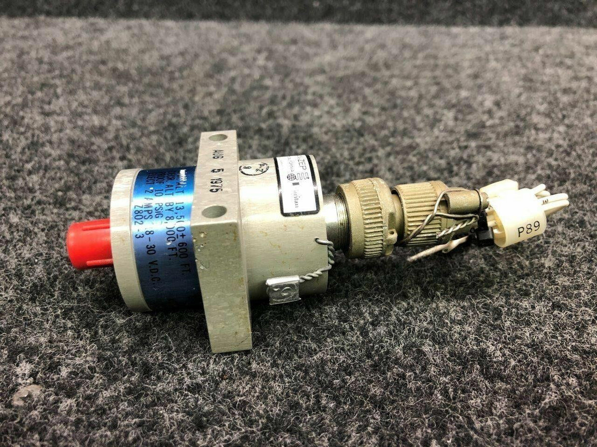 Cessna 44A162-3 Cessna Citation 500 Aneroid Pressure Switch
