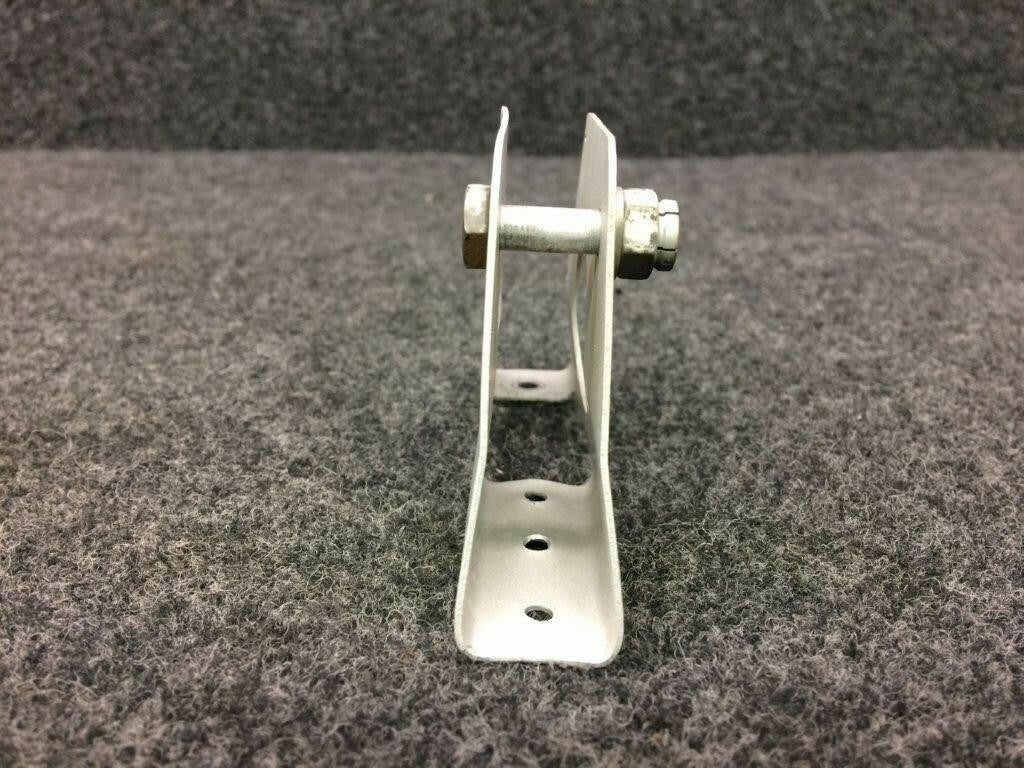 Cessna 0712208 Cessna 180 Bracket Rudder Pulley