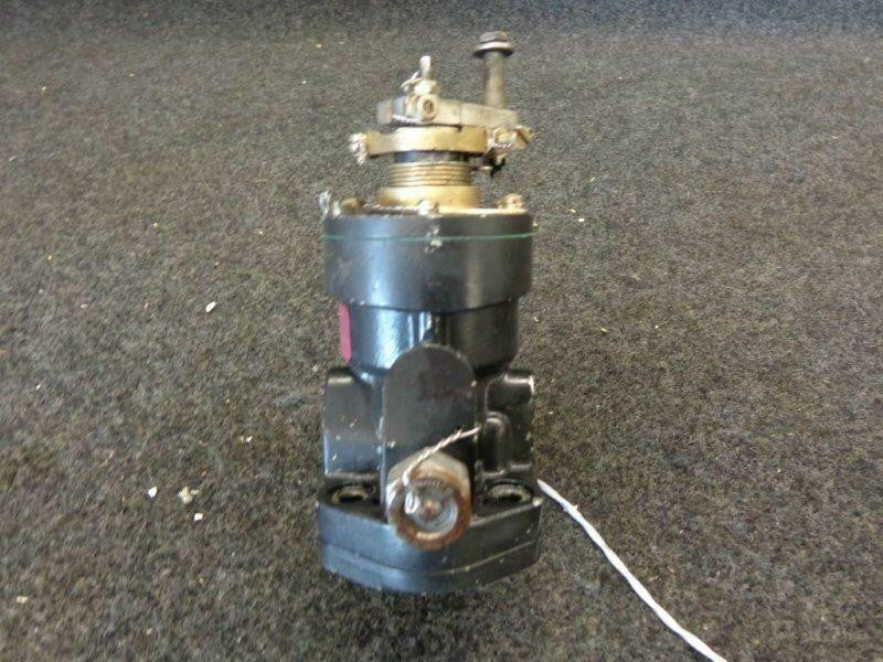 Woodward Cessna 320D TSIO-520B Woodward Propeller Governor M/N B210446 S/N 1759455