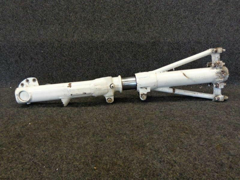 Cessna 0841000-109 Cessna 320D Strut Assy Main Gear LH