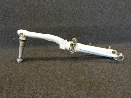 Cessna 0841000-110 Cessna 320D Strut Assy Main Gear RH