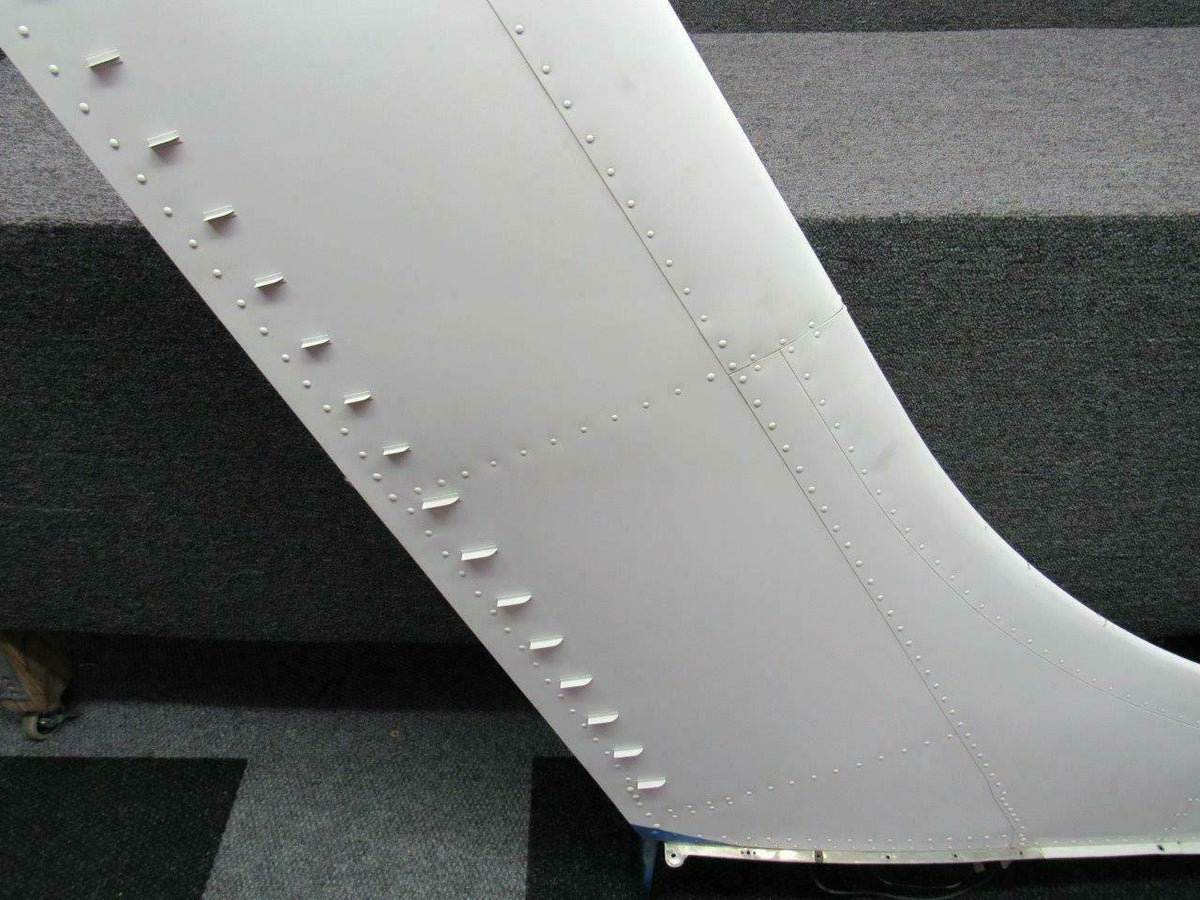 Cessna 1231057-17 Cessna P210N Vertical Fin Assy W/ VHF Communication Antenna