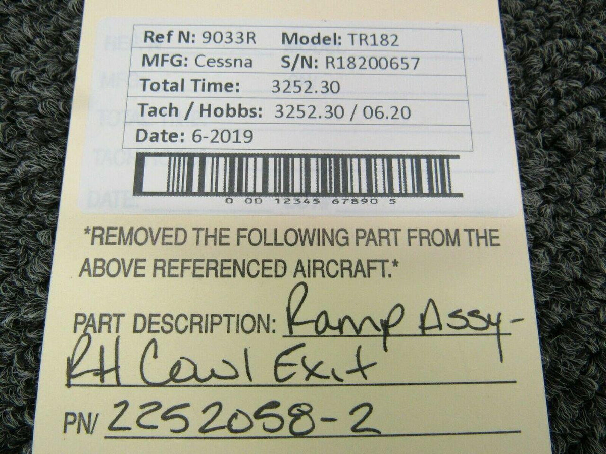 Cessna 2252058-2 Cessna TR182 RH Cowl Exit Ramp Assy