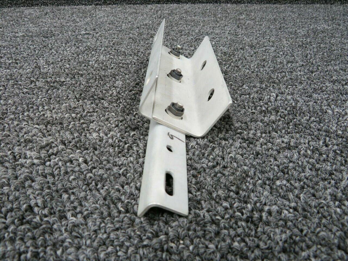 Beechcraft 50-910179-109 Beech Bracket NEW OLD STOCK SA