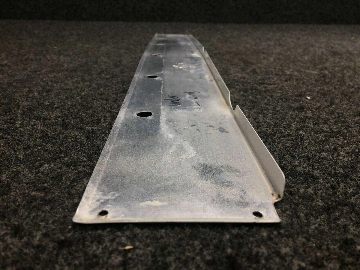 Cessna 0520016-1 Cessna 172 LH Fairing Wing Lower