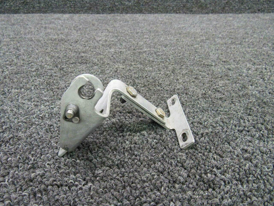 Cessna 2213087-1 Cessna TR182 Cowl Flap Cable Bracket RH
