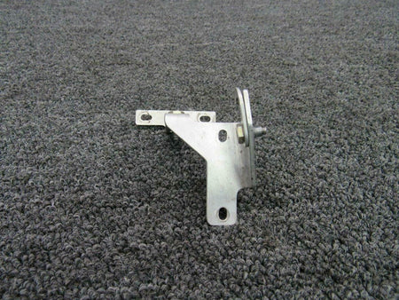 Cessna 2213087-1 Cessna TR182 Cowl Flap Cable Bracket RH