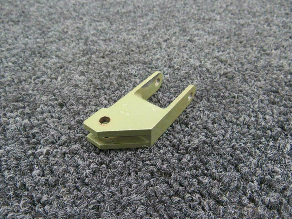 Beechcraft 002-410041-13 Alt 002-410041-15 Beech A36 Rudder Control Cable Link Assy RH