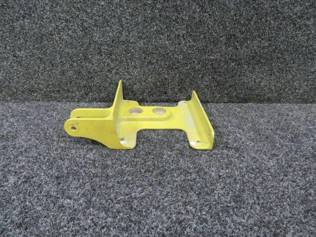 Cessna 4042212 Cessna Mounting Bracket SA