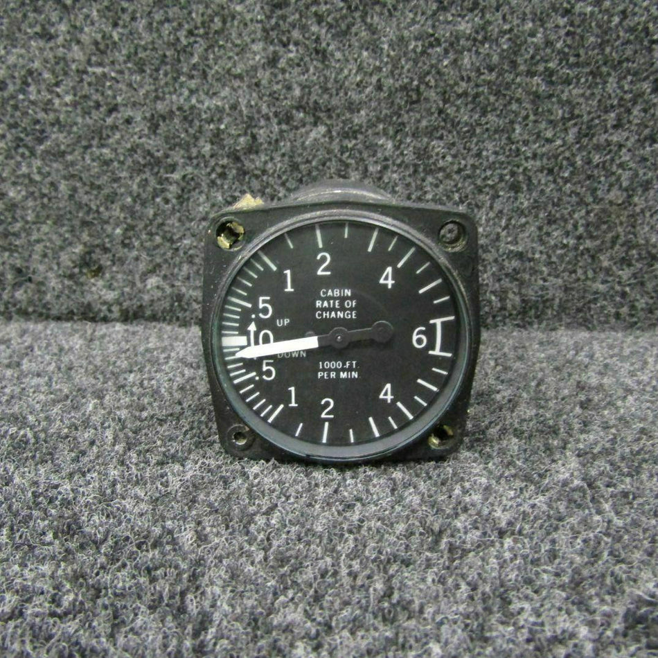 UMA 50094-2 USE 8-300-1 Piper PA-31T UMA Rate of Change Indicator C20