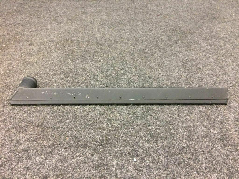 Piper 47722-001 Piper PA-31T Duct Assy Defroster Warm Air RH