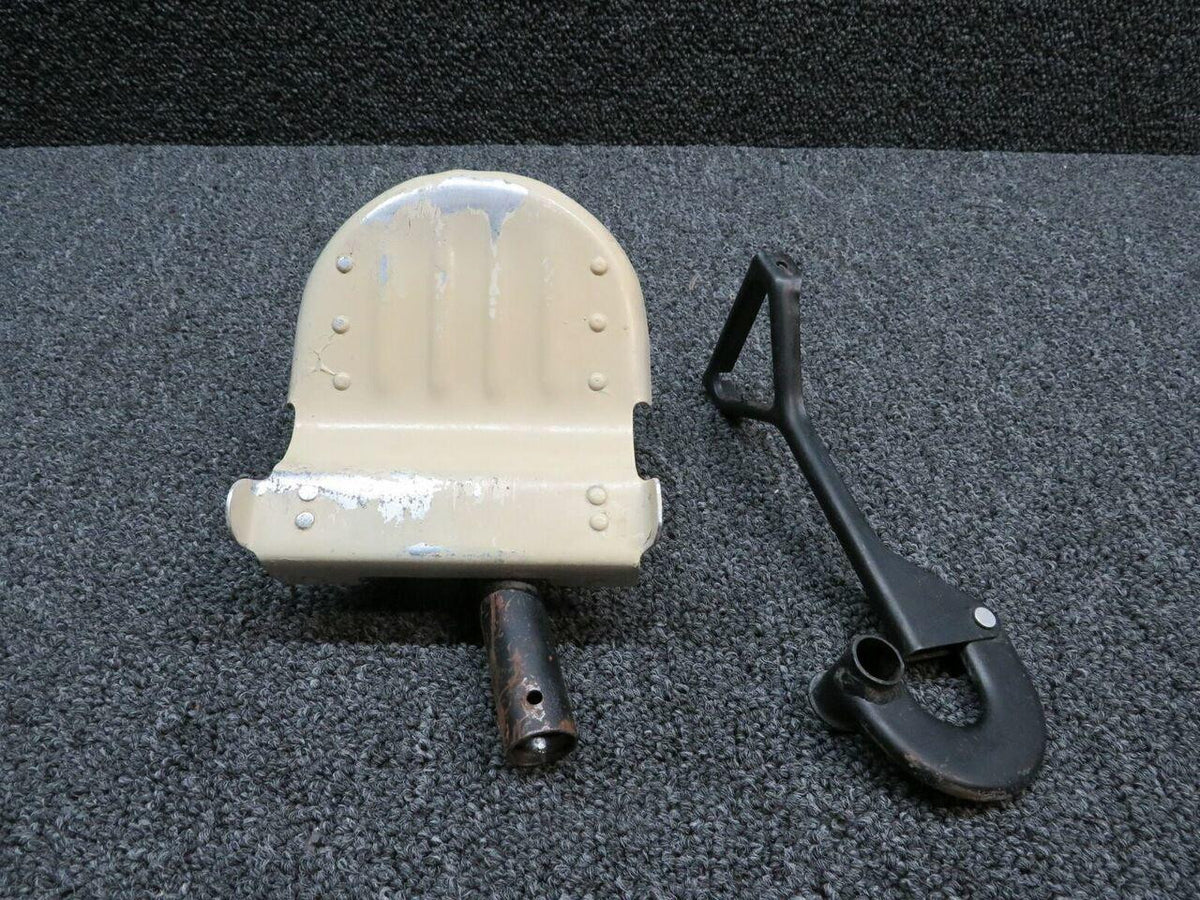 Cessna 1460320-1 Cessna 210B Rudder Pedal Assembly LH Inboard w Link