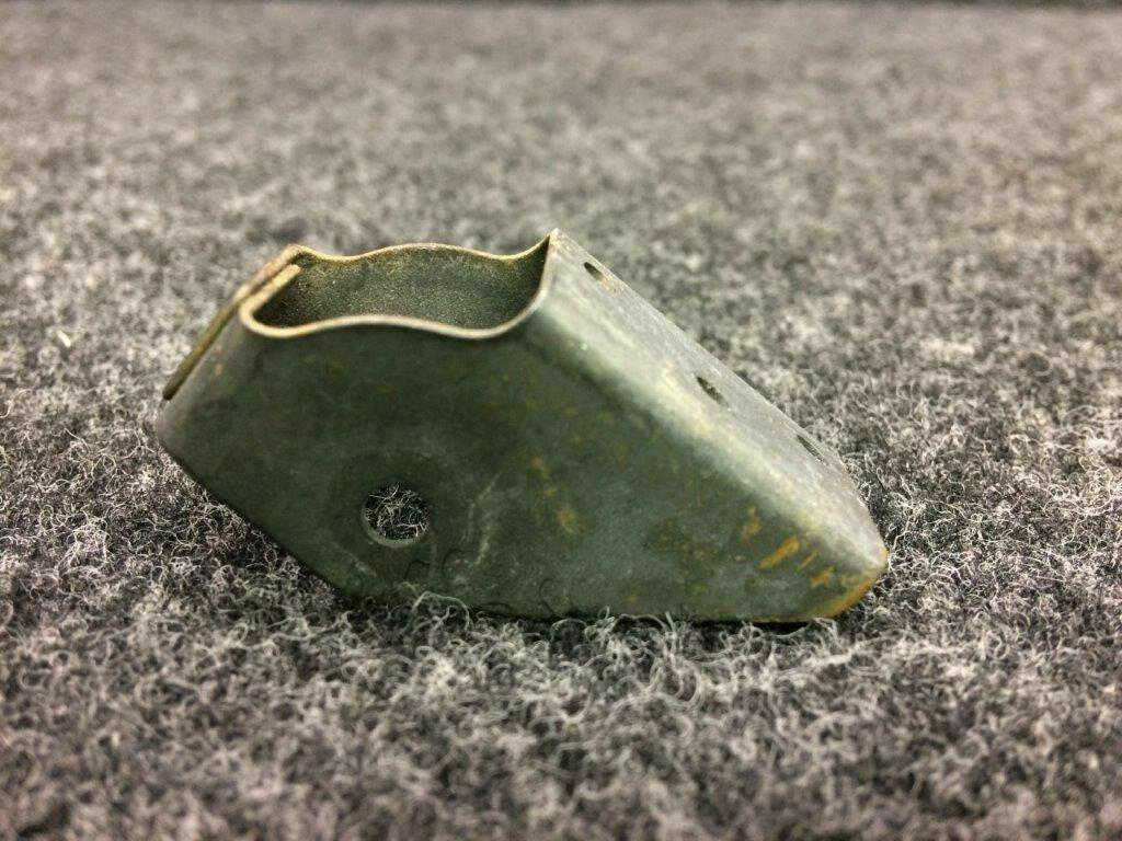 Cessna 0760137-1 Use 0760137-2 Cessna TR182 Elevator Tab Control Pulley Bracket